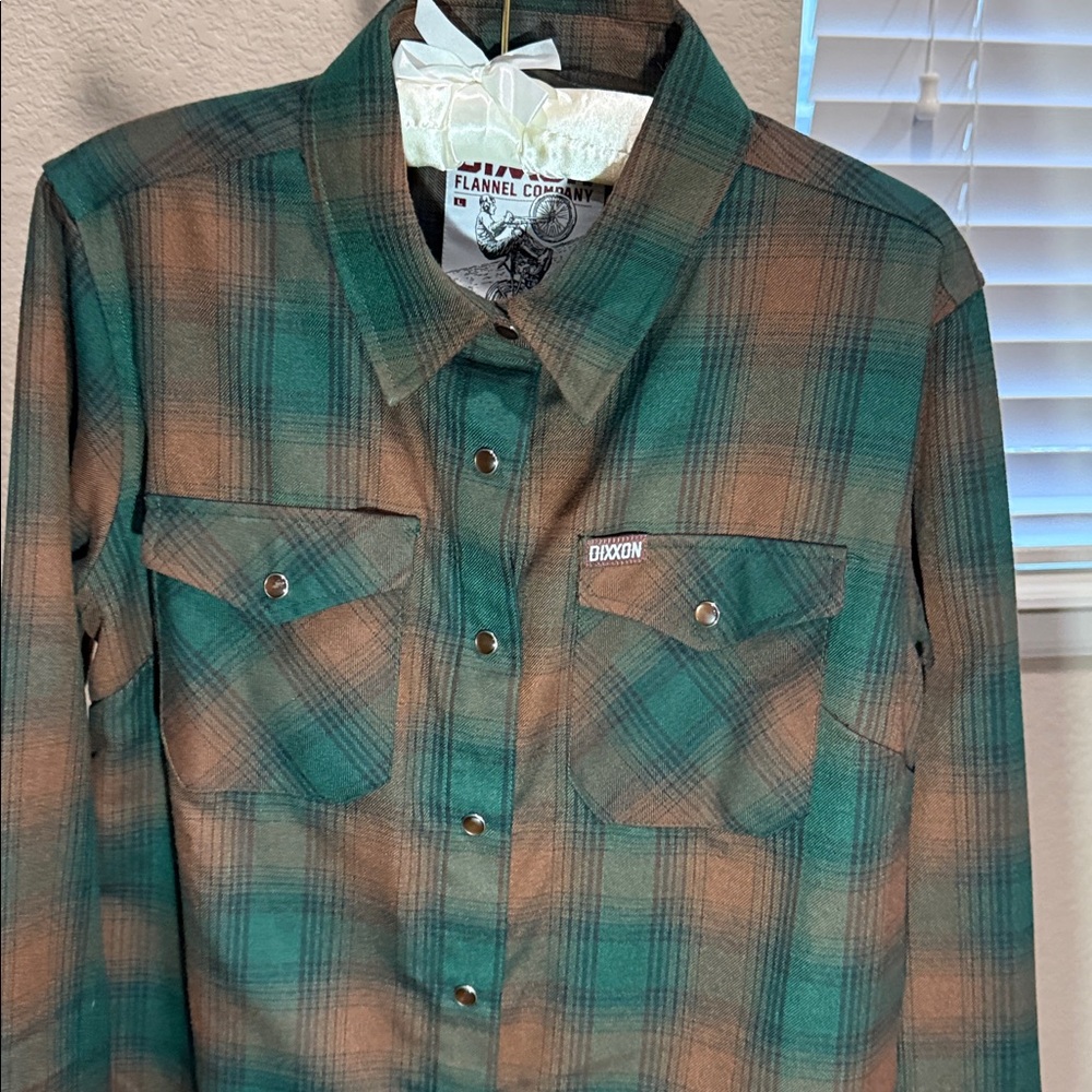 Dixxon Women’s Green and Brown Snap Plaid Shirt - Picture 1 of 6